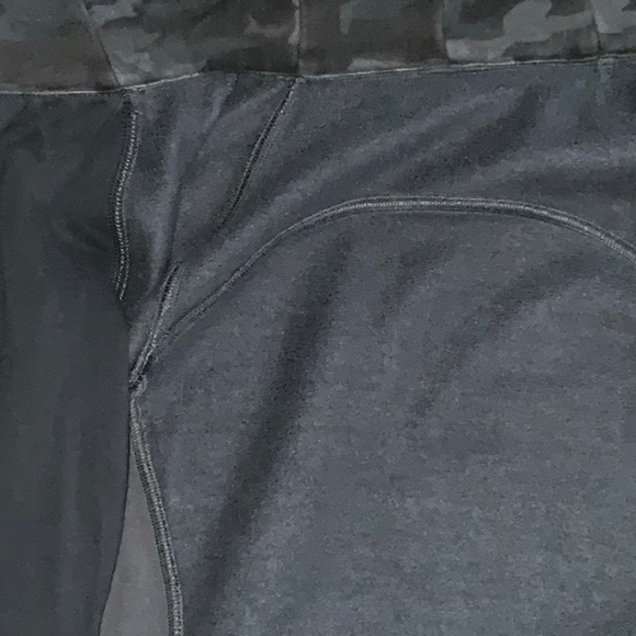 Lululemon scuba hoodie 6 camo - Picture 7 of 8